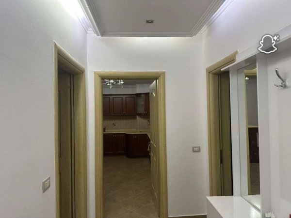 Tirane, jepet me qera apartament 2+1+Aneks+Ballkon Kati 4, 850 € 