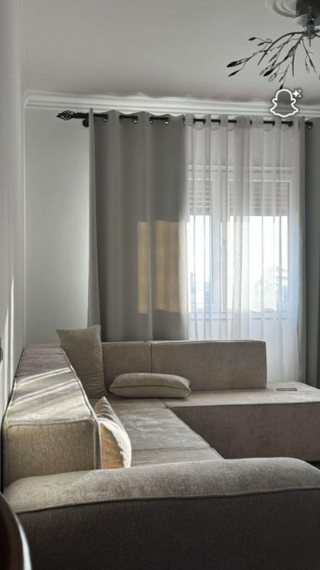 Tirane, jepet me qera apartament 2+1+Aneks+Ballkon Kati 4, 850 € 