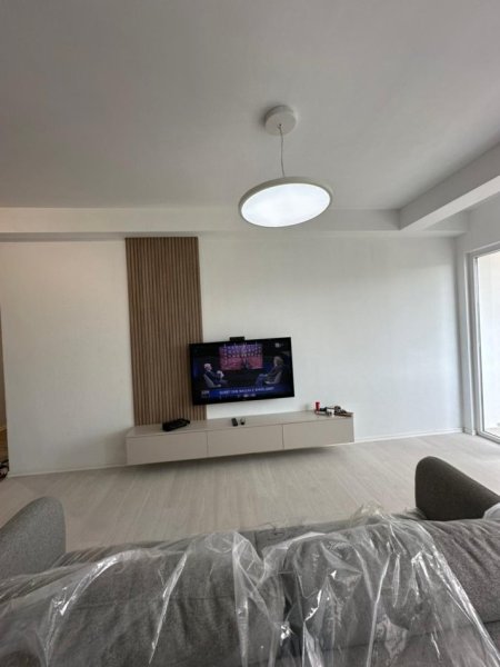 Tirane, jepet me qera apartament 2+1 Kati 8, 96 m² 700 € (RIVER REZIDENC)