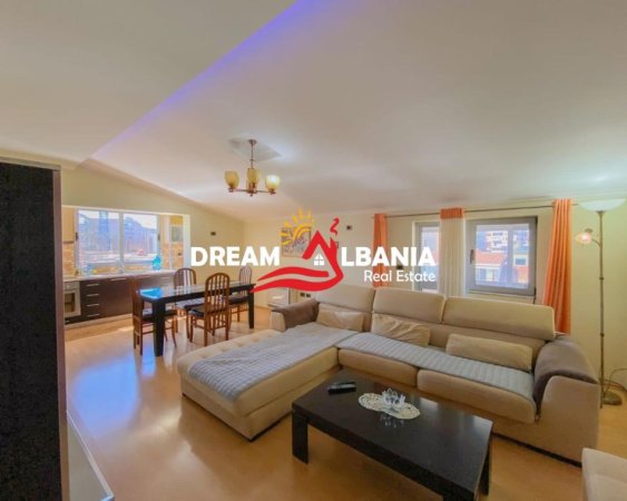 Tirane, jepet me qera apartament 2+1 Kati 4, 90 m² 700 € (21 Dhjetori)