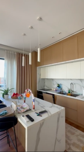 Tirane, shitet apartament 2+1+Ballkon Kati 5, 130 m² 325.000 € (Pazari i Ri)