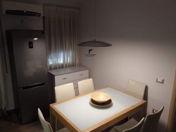 Tirane, jepet me qera apartament 2+1 Kati 2, 87 m² 700 € (RRUHA HAXHI HYSEN DELIU)
