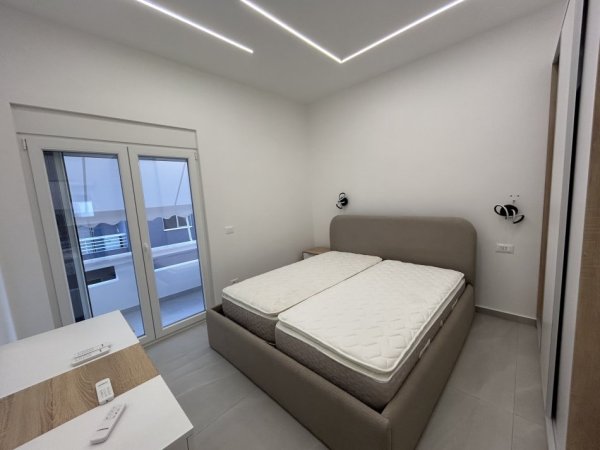 Durres, jepet me qera apartament 1+1+Ballkon Kati 3, 60 m² 500 € (Durres blue star)