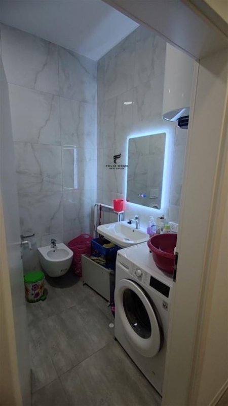 Tirane, shitet apartament 2+1 Kati 3, 99 m² 170.000 € (MANGALEM 21)
