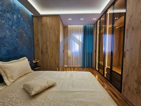 Tirane, jap me qera apartament 1+1+Ballkon Kati 5, 60 m² 800 € 