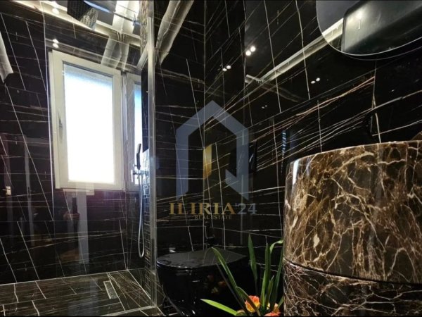 Tirane, jap me qera apartament 1+1+Ballkon Kati 5, 60 m² 800 € 