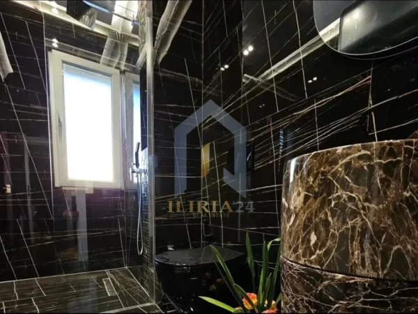 Tirane, jap me qera apartament 1+1+Ballkon Kati 5, 60 m² 800 € 