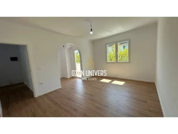 Tirane, shitet apartament 2+1 Kati 4, 73 m² 129.000 € (Rruga e Dibrës)