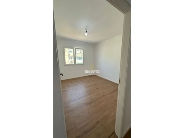 Tirane, shitet apartament 2+1 Kati 4, 73 m² 129.000 € (Rruga e Dibrës)