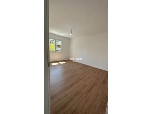 Tirane, shitet apartament 2+1 Kati 4, 73 m² 129.000 € (Rruga e Dibrës)