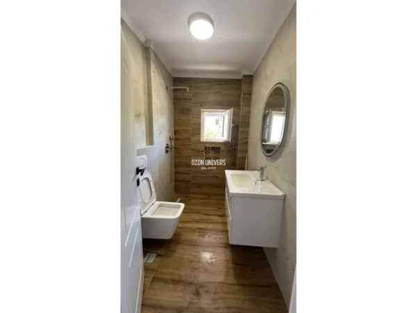 Tirane, shitet apartament 2+1 Kati 4, 73 m² 129.000 € (Rruga e Dibrës)