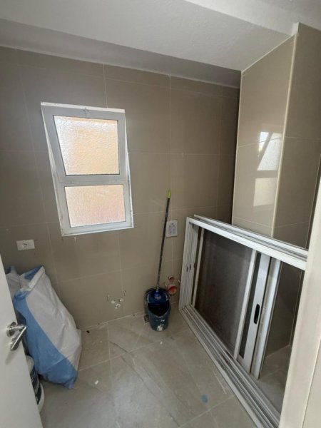 Tirane, shitet apartament 2+1 Kati 5, 72 m² 165.000 € (Komuna e Parisit)