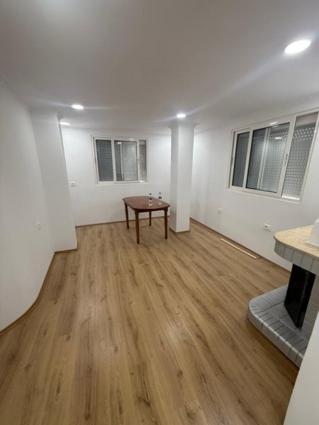 Tirane, shitet apartament 2+1 Kati 5, 72 m² 165.000 € (Komuna e Parisit)