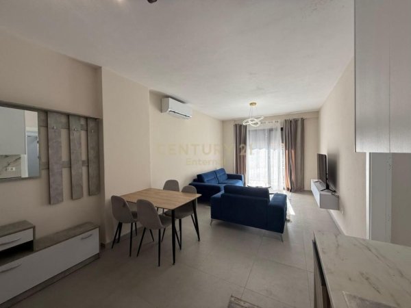 Tirane, jepet me qera apartament 1+1 Kati 2, 80 m² 750 € (liqeni thate)