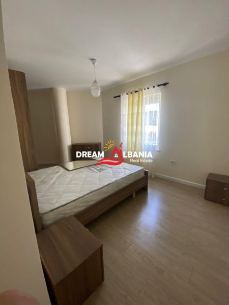 Tirane, jepet me qera apartament 2+1 Kati 7, 99 m² 550 € (ne Rrugen Dritan Hoxha, prane spitalit Ushtarak)