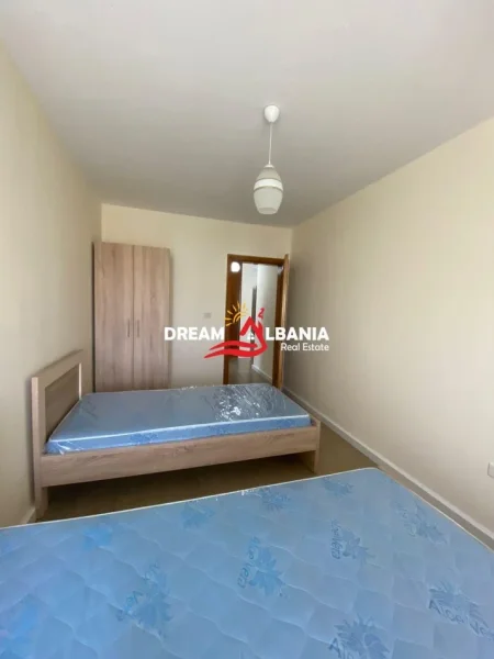 Tirane, jepet me qera apartament 2+1 Kati 7, 99 m² 550 € (ne Rrugen Dritan Hoxha, prane spitalit Ushtarak)