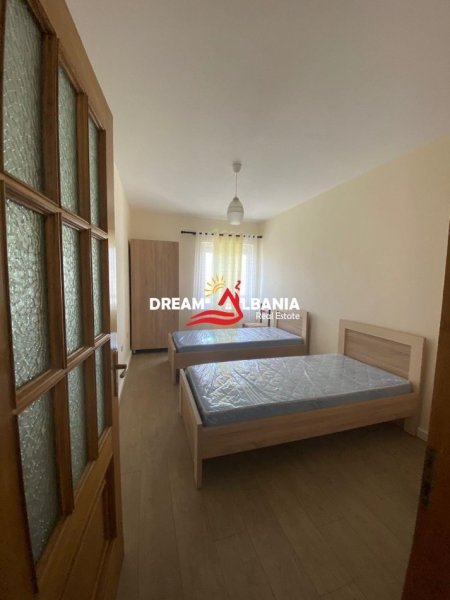 Tirane, jepet me qera apartament 2+1 Kati 7, 99 m² 550 € (ne Rrugen Dritan Hoxha, prane spitalit Ushtarak)