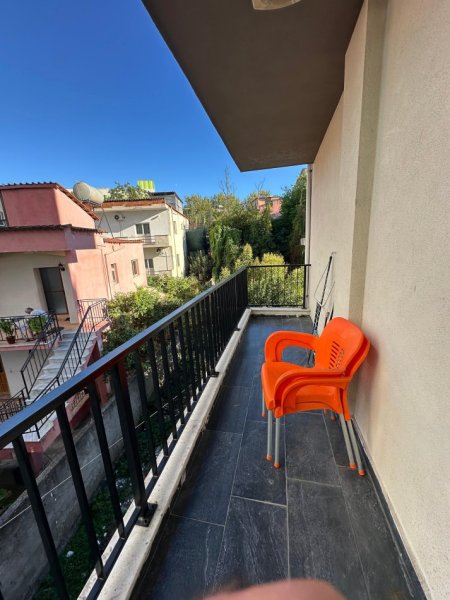 Tirane, jepet me qera apartament 2+1 Kati 2, 500 € (Tel Spitali Amerikan 2)