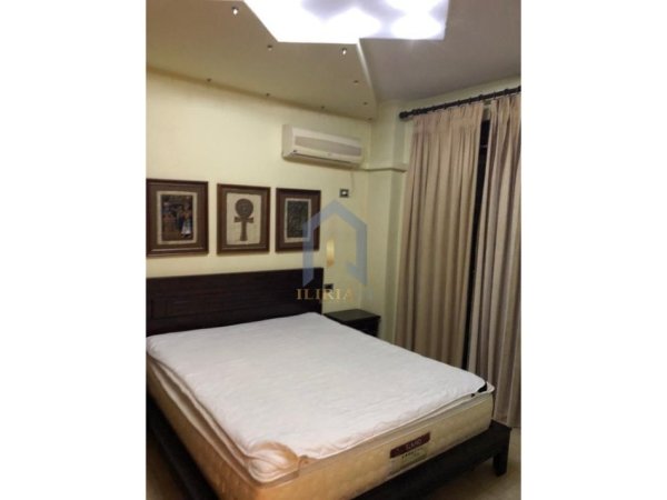 Tirane, jap me qera apartament 3+1+Ballkon Kati 9, 130 m² 1.000 € (Bllok Afer Juridikut)