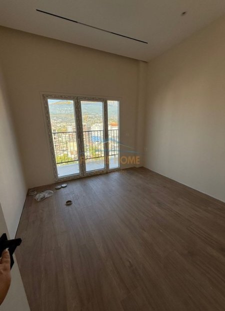 Tirane, shitet apartament 1+1 Kati 1, 55 m² 91.440 € (Rruga Mihal Grameno)