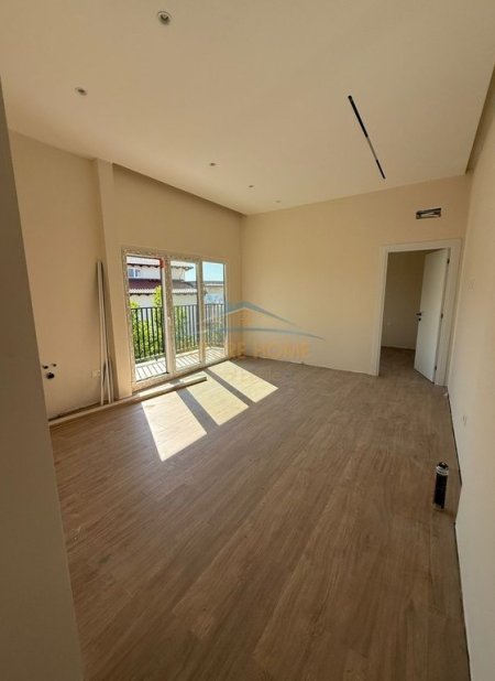 Tirane, shitet apartament 1+1 Kati 1, 55 m² 91.440 € (Rruga Mihal Grameno)