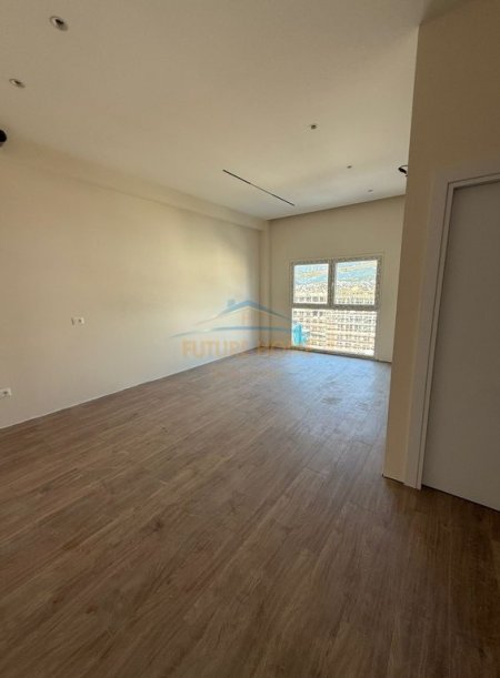 Tirane, shitet apartament 1+1 Kati 1, 60 m² 98.500 € (Rruga Mihal Grameno)