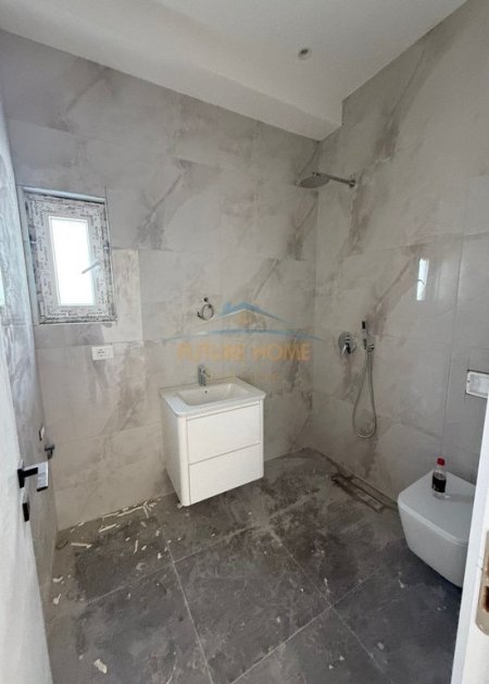 Tirane, shitet apartament 1+1 Kati 1, 60 m² 98.500 € (Rruga Mihal Grameno)