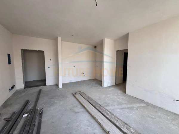 Tirane, shitet apartament 2+1+Ballkon Kati 2, 114 m² 410.400 € (Rruga e Elbasanit)