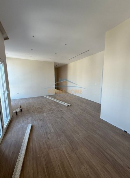 Tirane, shitet apartament 1+1 Kati 1, 76 m² 124.750 € (Rruga Mihal Grameno)