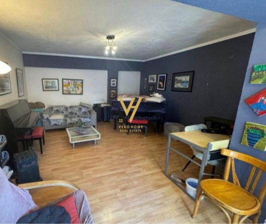 Tirane, jepet me qera zyre Kati 0, 30 m² 350 € (DON BOSKO)