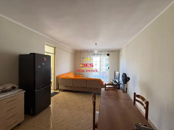 Vlore, shitet apartament 2+1+Ballkon Kati 8, 122 m² 150.000 € (Bulevardi Skelë-Vlorë)