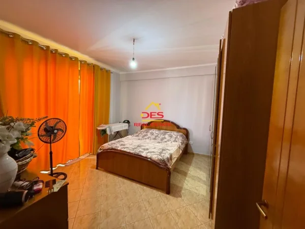 Vlore, shitet apartament 2+1+Ballkon Kati 8, 122 m² 150.000 € (Bulevardi Skelë-Vlorë)