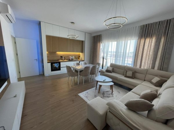 Tirane, jepet me qera apartament 2+1+Ballkon Kati 2, 100 m² 800 € (selit)