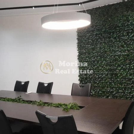 Tirane, jepet me qera ambjent biznesi Kati 1, 288 m² 2.300 € (Ish Fusha Aviacionit — Kompleksi Turdiu 2,)