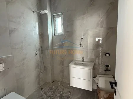 Shitet, Apartament 1+1, Ali Dem, Tiranë. AREA57109