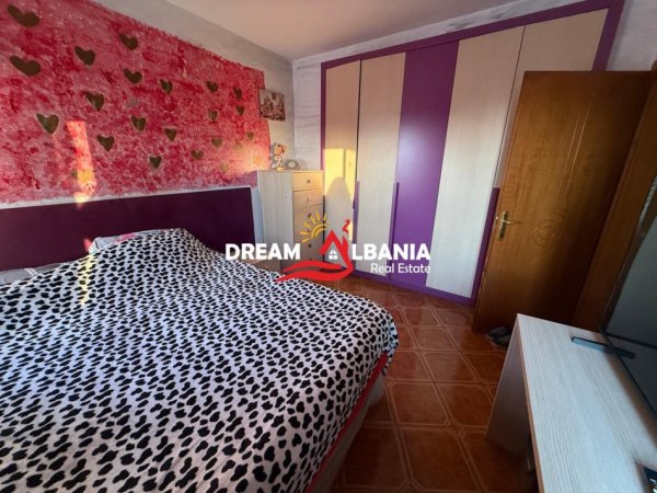 Tirane, jepet me qera apartament 2+1 Kati 5, 75 m² 550 € (prane Dispancerise)