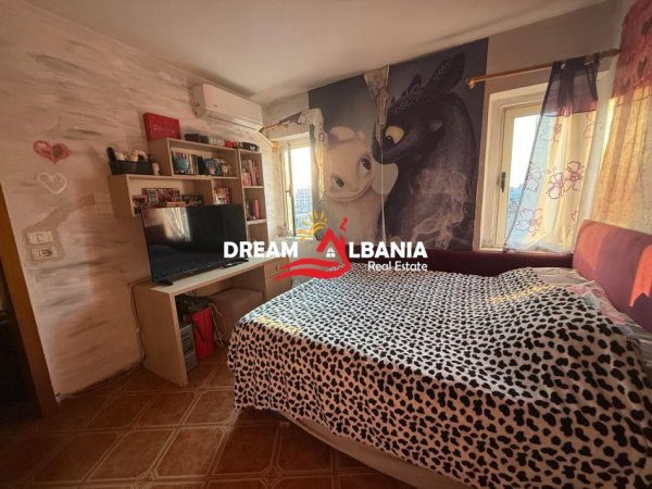 Tirane, jepet me qera apartament 2+1 Kati 5, 75 m² 550 € (prane Dispancerise)
