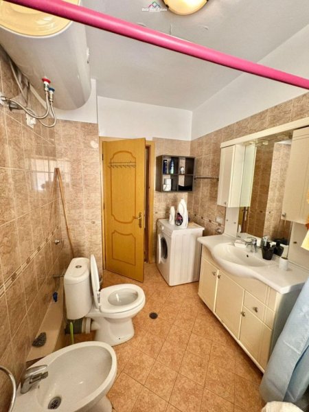 Shqiperi, jap me qera apartament 1+1+Ballkon Kati 2, 70 m² 540 € (shefqet musaraj)