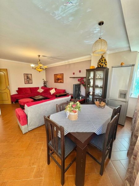 Shqiperi, jap me qera apartament 1+1+Ballkon Kati 2, 70 m² 540 € (shefqet musaraj)