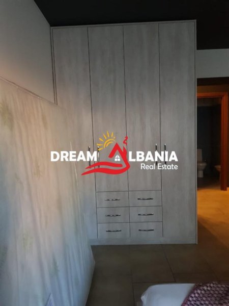 Tirane, jepet me qera apartament 2+1 Kati 2, 90 m² 600 € (Rruga Fortuzi)