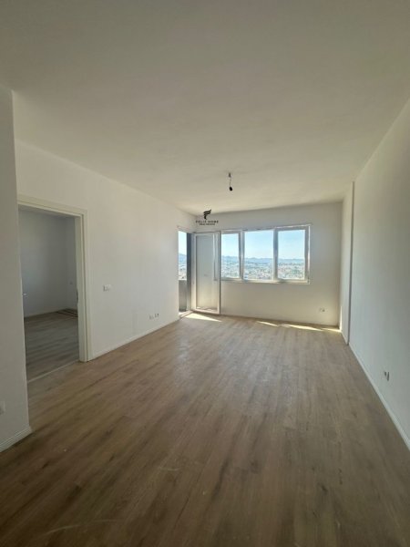 Tirane, jepet me qera apartament 1+1 Kati 7, 65 m² 350 € (UNIVERS CITY)