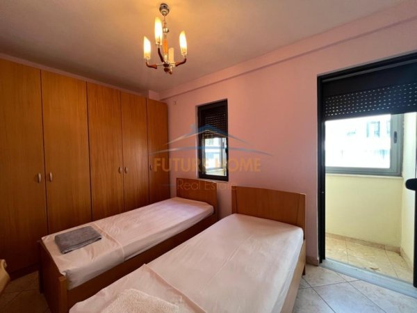 Tirane, jepet me qera apartament 2+1+Ballkon Kati 6, 107 m² 750 € (RRUGA E KAVAJES)
