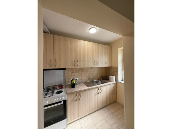 Tirane, jepet me qera apartament 1+1 Kati 2, 500 m² 500 € (Mihal Grameno)