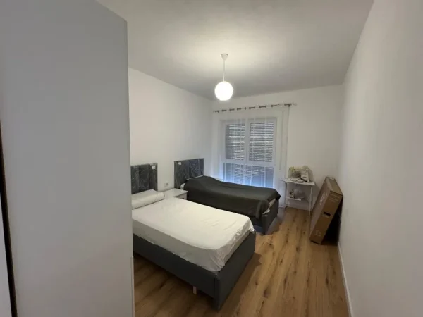 Tirane, jepet me qera apartament 2+1 Kati 2, 1.000 € 