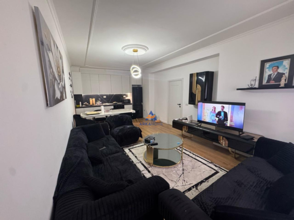 Tirane, shitet apartament 1+1+Ballkon Kati 10, 90 m² 155.000 € (RRUGA PORCELAN)