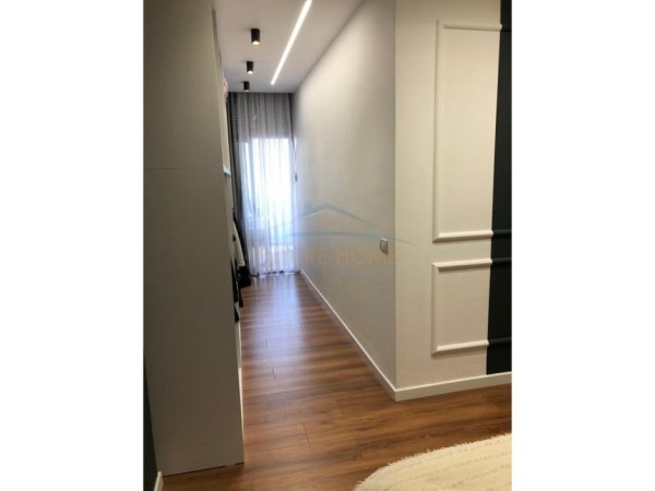 Durres, shitet apartament 2+1+Ballkon Kati 10, 96 m² 150.000 € 