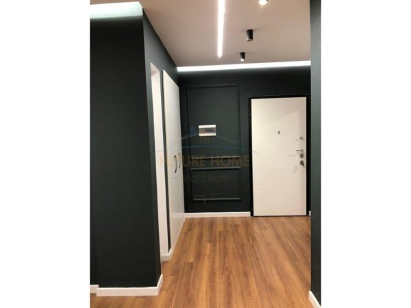 Durres, shitet apartament 2+1+Ballkon Kati 10, 96 m² 150.000 € 