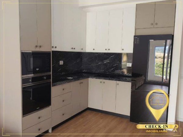 Tirane, jepet me qera apartament 1+1+Aneks+Ballkon Kati 2, 80 m² 500 € (Kompleksi Kaimi)