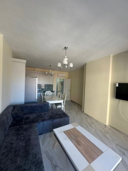 Tirane, jepet me qera apartament 1+1+Aneks+Ballkon Kati 4, 70 m² 700 € (Pazari i Ri)