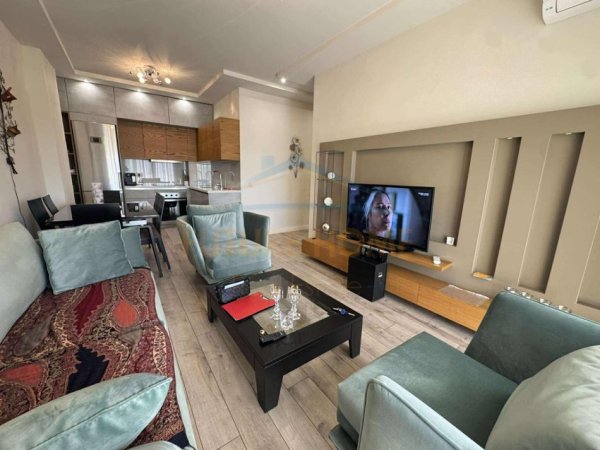 Kamez, jepet me qera apartament 2+1 Kati 4, 89 m² 450 € (RRRTHI ULLIRIT)   UNA57116